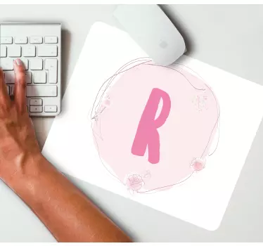 Podložka pod myš se jménem elegantní iniciála - TenStickers