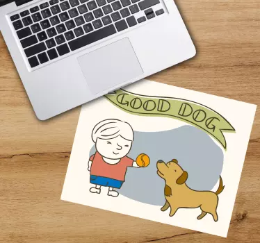 Podložka pod myš se jménem Šťastné dítě hraje - TenStickers