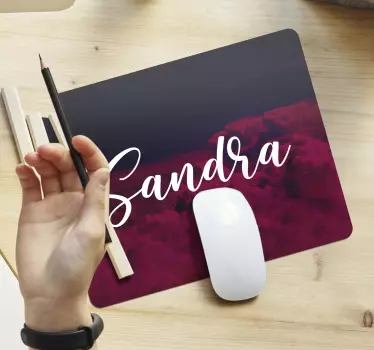 Podložka pod myš se jménem v obláčkovém designu - TenStickers