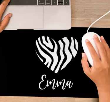 Podložka pod myš se jménem zebra srdce outline - TenStickers