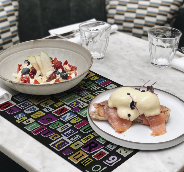 Barevná písmena moderní prostírání - TenStickers