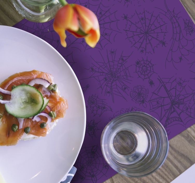 Fialová s pavouky a halloween prostírání - TenStickers