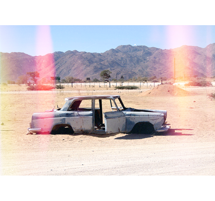 Opuštěné klasické auto Fototapeta vozidel - TenStickers