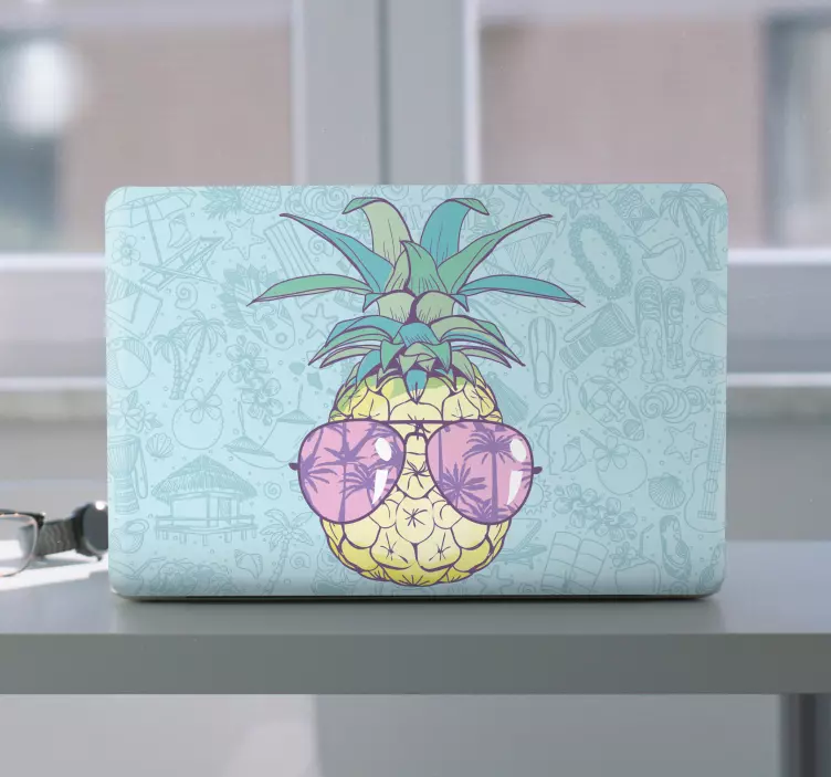 Ananas s brýlemi Samolepka na notebook - TenStickers