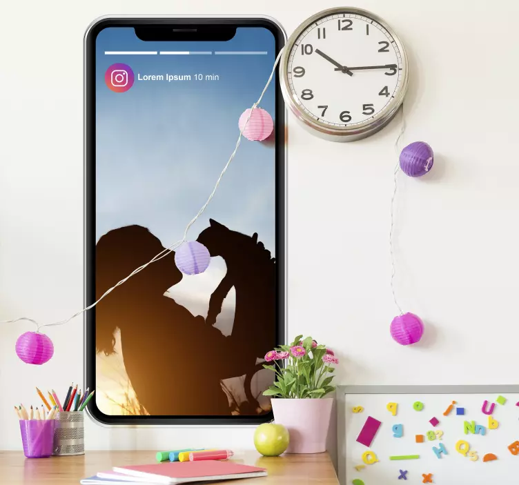 Instagram příběh s fotkou personalizovanou nálepkou - TenStickers