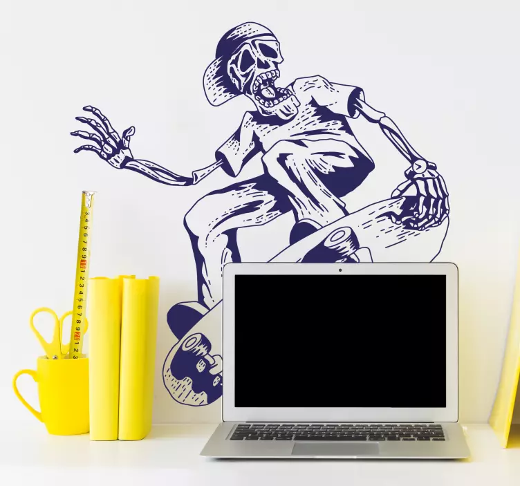 Kostra hrající nálepku na zeď na skateboardu - TenStickers
