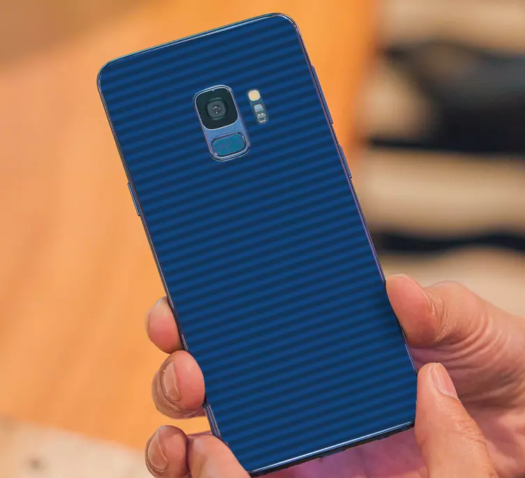 Pruhovaný modrý obal Nálepka Samsung - TenStickers