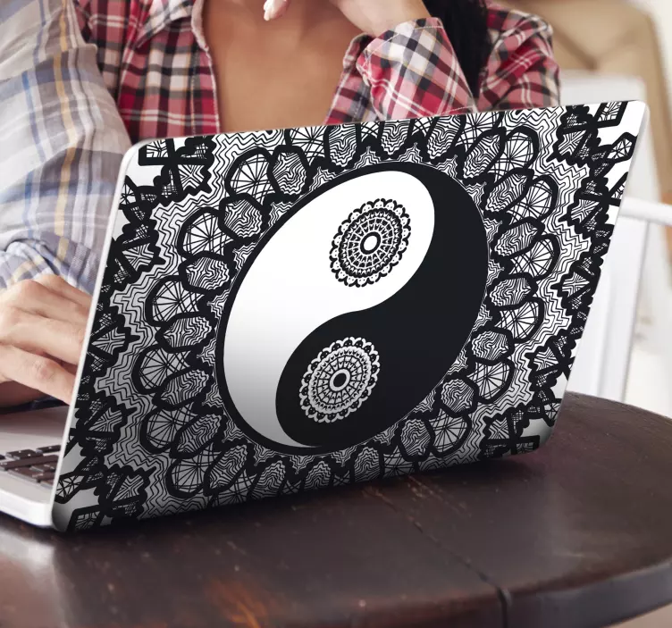 Nálepka notebooku ying yang paisley - TenStickers