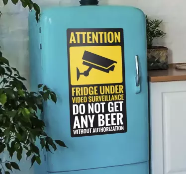 Pod kamerovým dozorem lednička - TenStickers